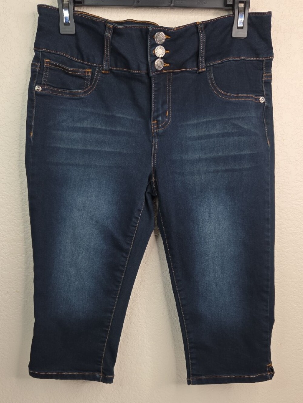 Sandpiper Petite Women's Knee-Length Jeans in Dark Blue
